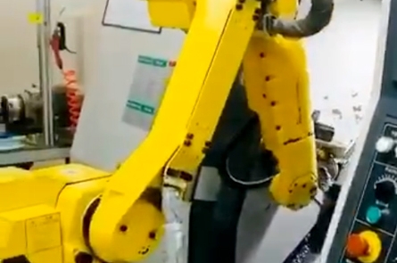 通用汽車(chē)轉(zhuǎn)向軸車(chē)床檢測(cè)上下料